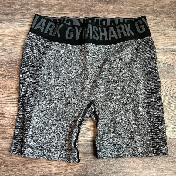 Gymshark Pants - Gymshark Black/Gray Shorts